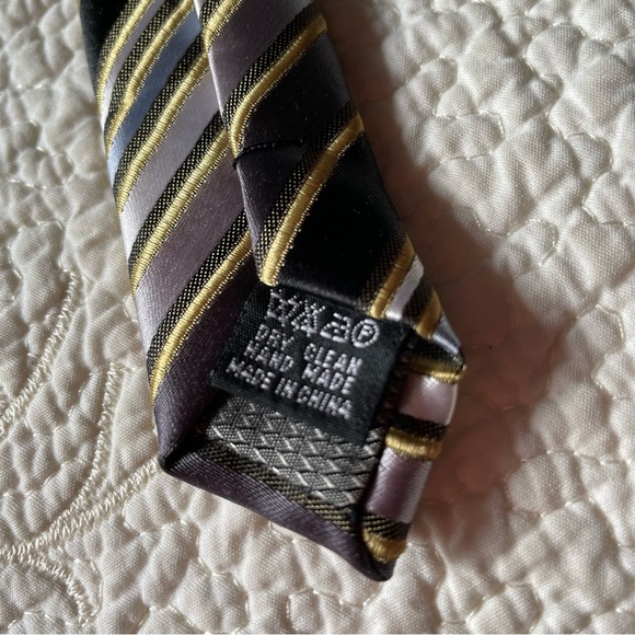 Alexander Julian Colours Men’s Striped Black, Gray, White, Gold Striped Necktie - Picture 2 of 4